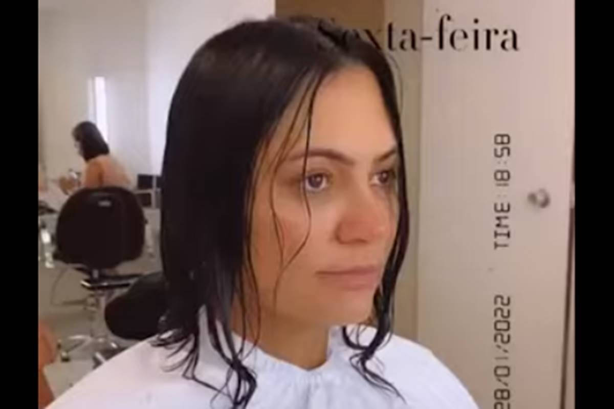 Michelle Bolsonaro muda o visual e posta v deo de antes e depois