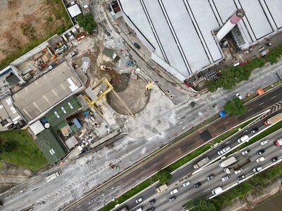 Uma análise concluiu que a pista central da Marginal Tietê tem condições de segurança para ser liberada
