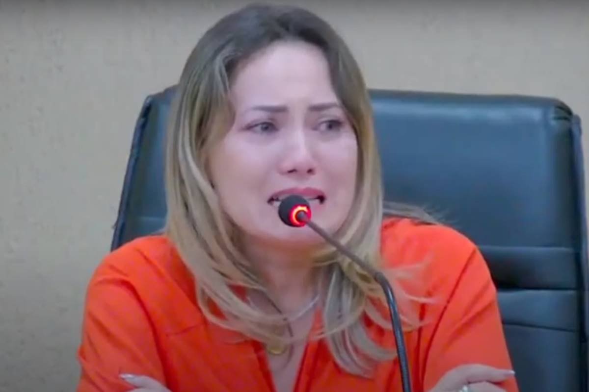 vereadora de aparecida de goiânia, em goiás, tem microfone cortado ao defender mulheres na política