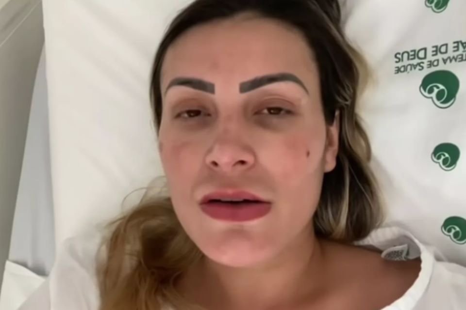 Filho Se Revolta Com Andressa Urach Ap S V Deos Apagados No Youtube Metr Poles