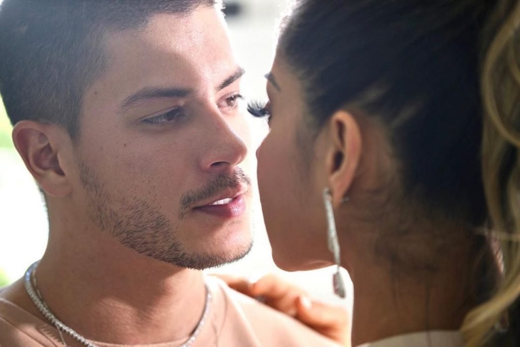 Maíra Cardi e Arthur Aguiar