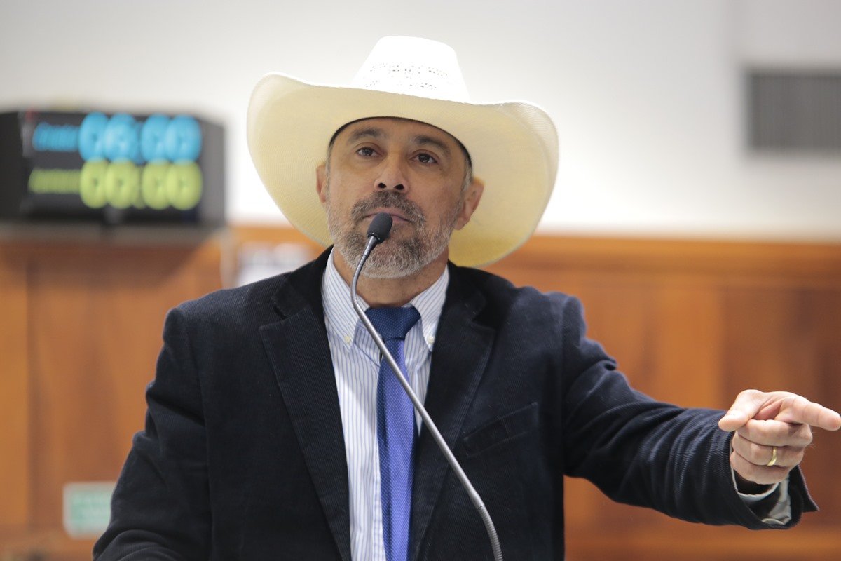 Deputado que disse ter financiado golpistas recua: “Não seria idiota” |  Metrópoles