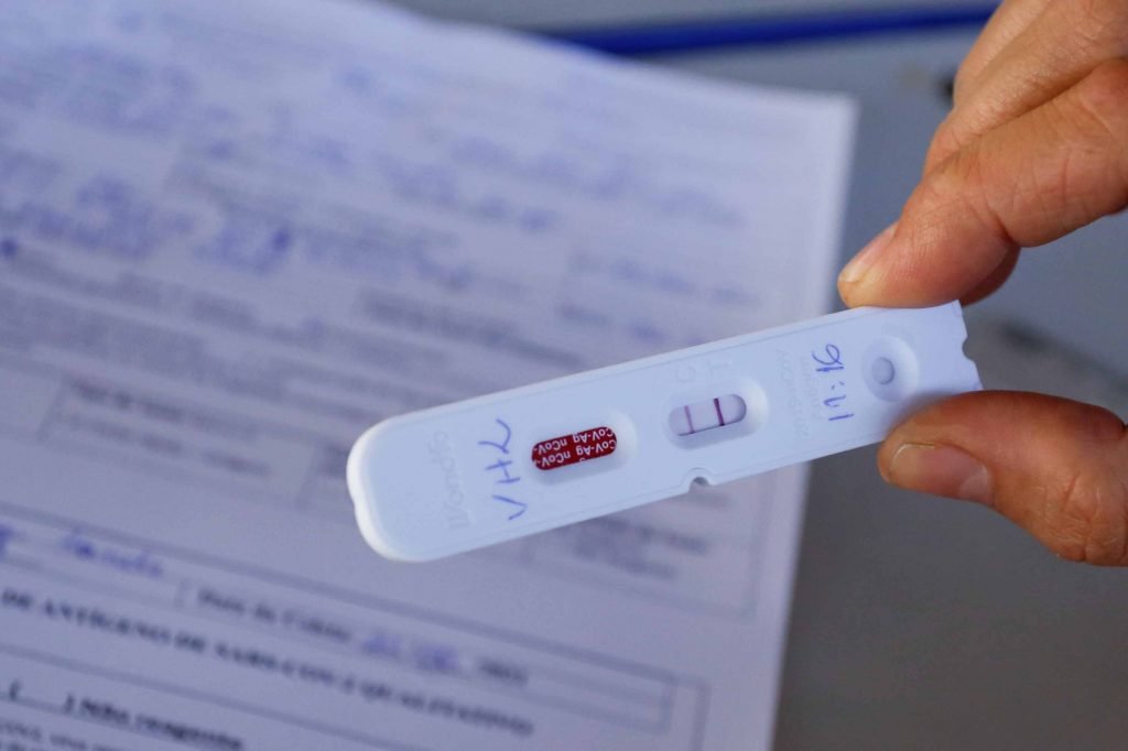 DF: Uma única Rede De Farmácias Recebeu 70% Dos Testes Grátis De Covid ...