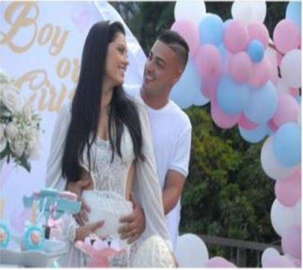 Rayane e o companheiro Alexandre Navarro Junior, o Juninho, de 28 anos, que também é acusado de integrar a quadrilha