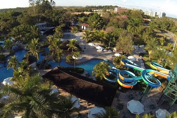 Caldas Novas: Mulher receberá R$ 256 mil após ficar paraplégica em queda de toboágua
