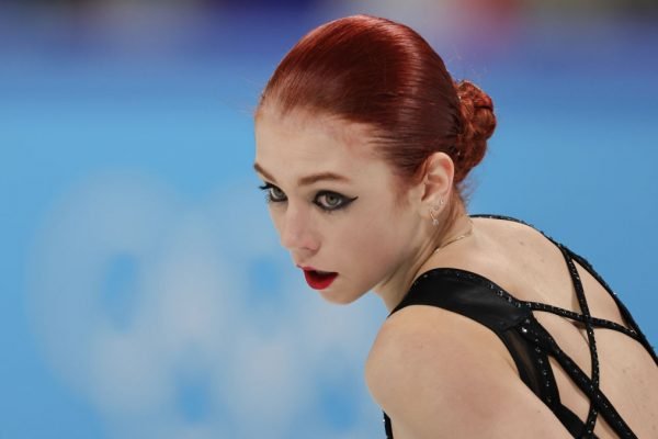 Alexandra Trusova, patinadora russa, faz apresentação durante Olímpiadas de Inverno - Metrópoles