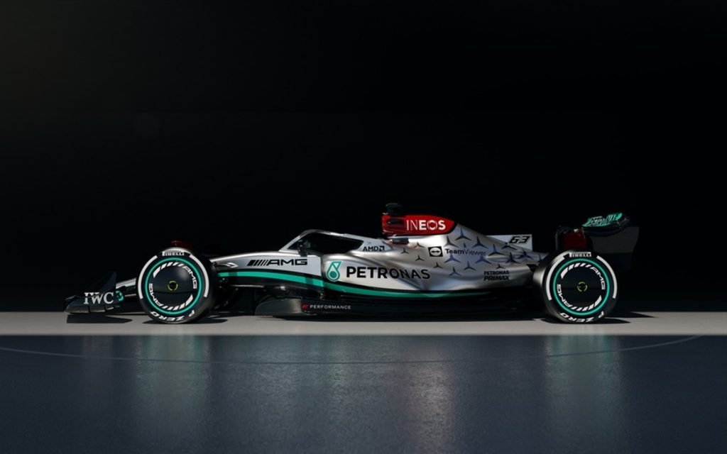 Mercedes volta a ser prata para temporada 2022; confira o novo carro