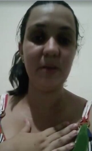 A mãe do menino Letícia Martins Rodrigues relatou quee a criança começou a ter febre alta na segunda-feira (14/2)
