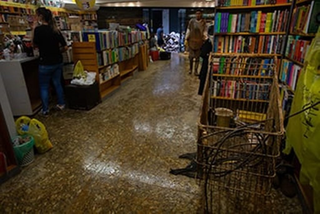 Livraria Nobel ocupa o ponto há 20 anos