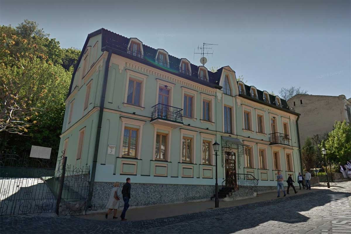 Após ataques, Embaixada em Kiev pede que brasileiros fujam da Ucrânia