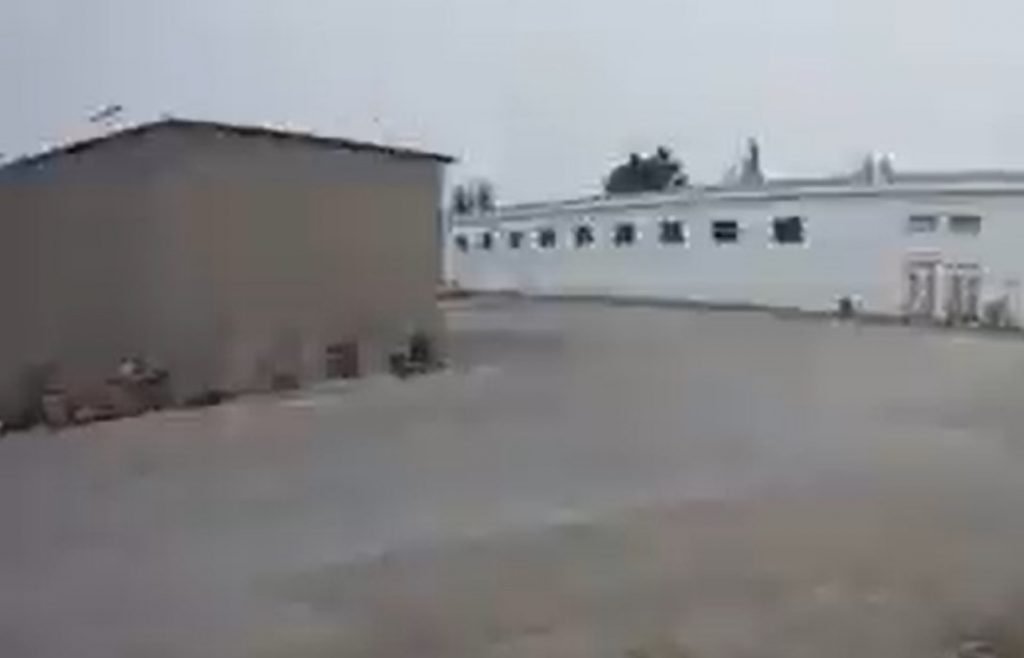 Mísseis russos atingem prédio na Ucrânia