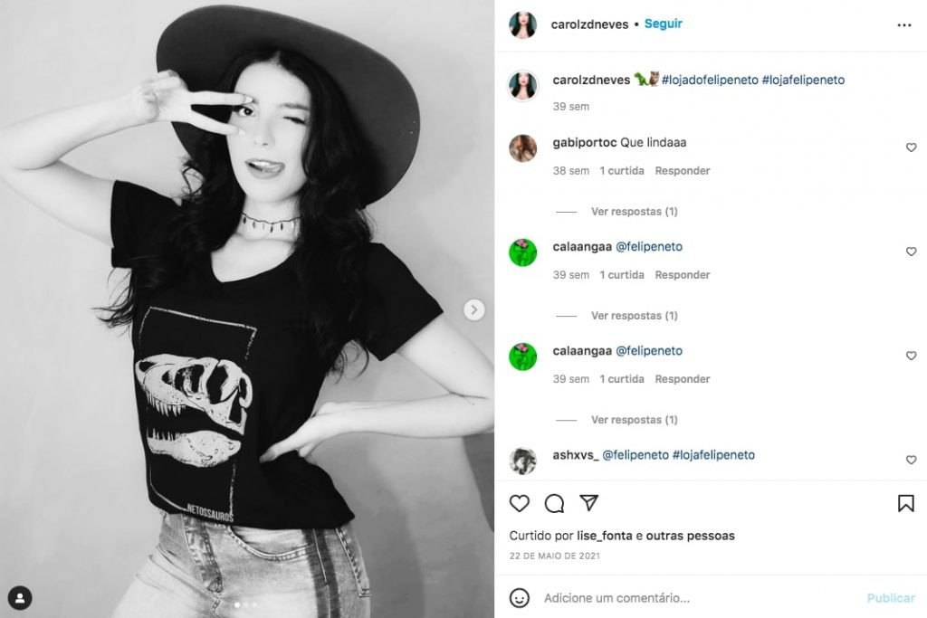 Ela modelou para produtos do namorado em 2021