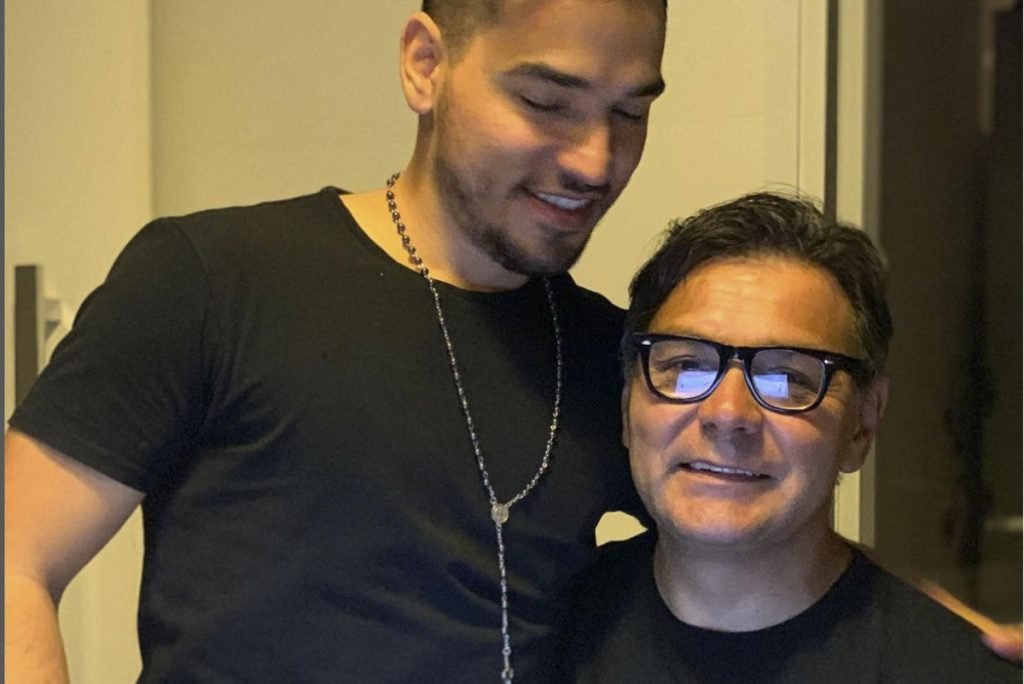 Fotojornalista Dida Sampaio com o filho