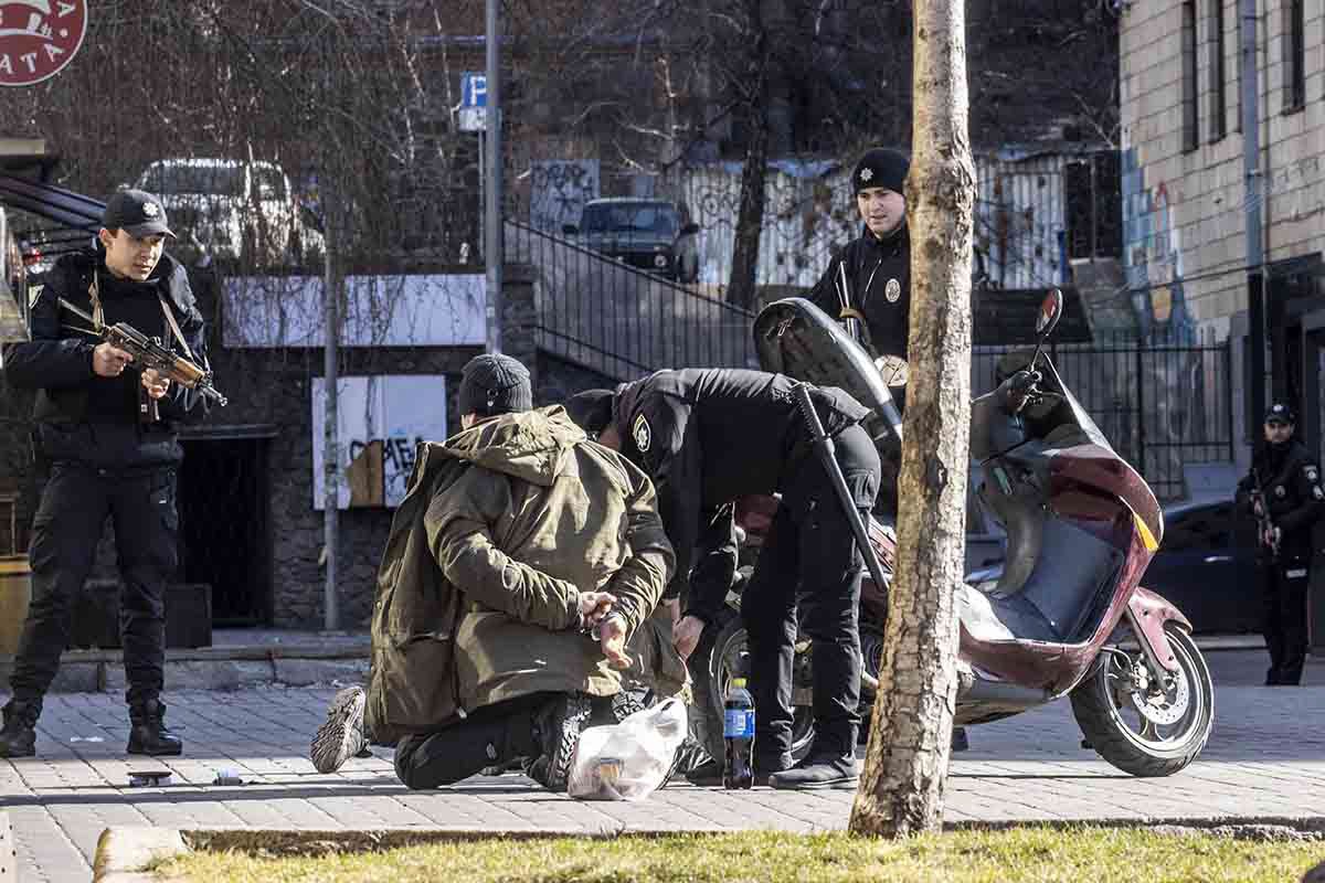 Rússia bloqueia meios de comunicação por causa de cobertura da guerra