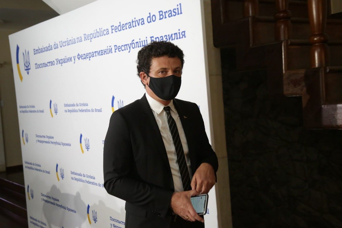 há 100 mil soldados russos no país e risco de operação falsa