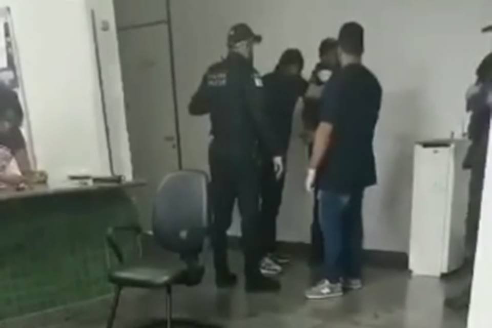Vigilante vai trabalhar bêbado