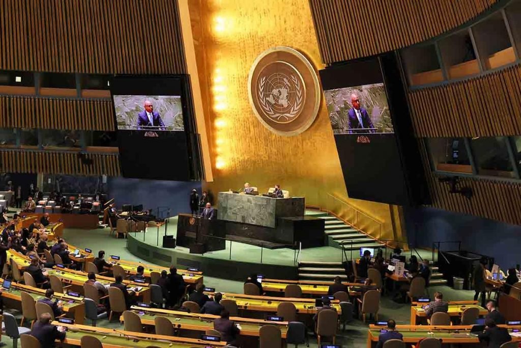 O Conselho de Segurança da ONU votou neste domingo para realizar uma rara sessão especial de emergência da Assembleia Geral para discutir o ataque da Rússia à Ucrânia