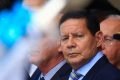 Ao ouvir Mourão na TV, Jair Bolsonaro ofendeu a mãe de seu vice
