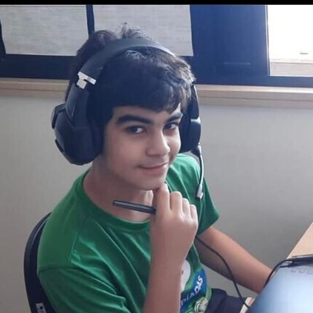 Menino de 13 anos passou em direito