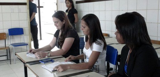 Mulheres compõem a mesa receptora de eleitores-Metrópoles