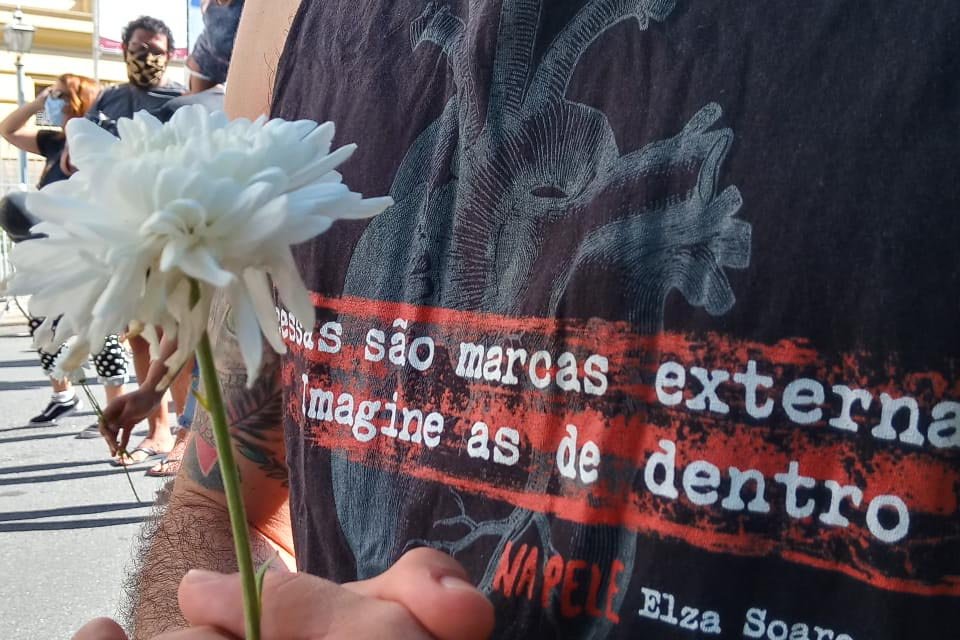 protesto por morte do menino Miguel em recife