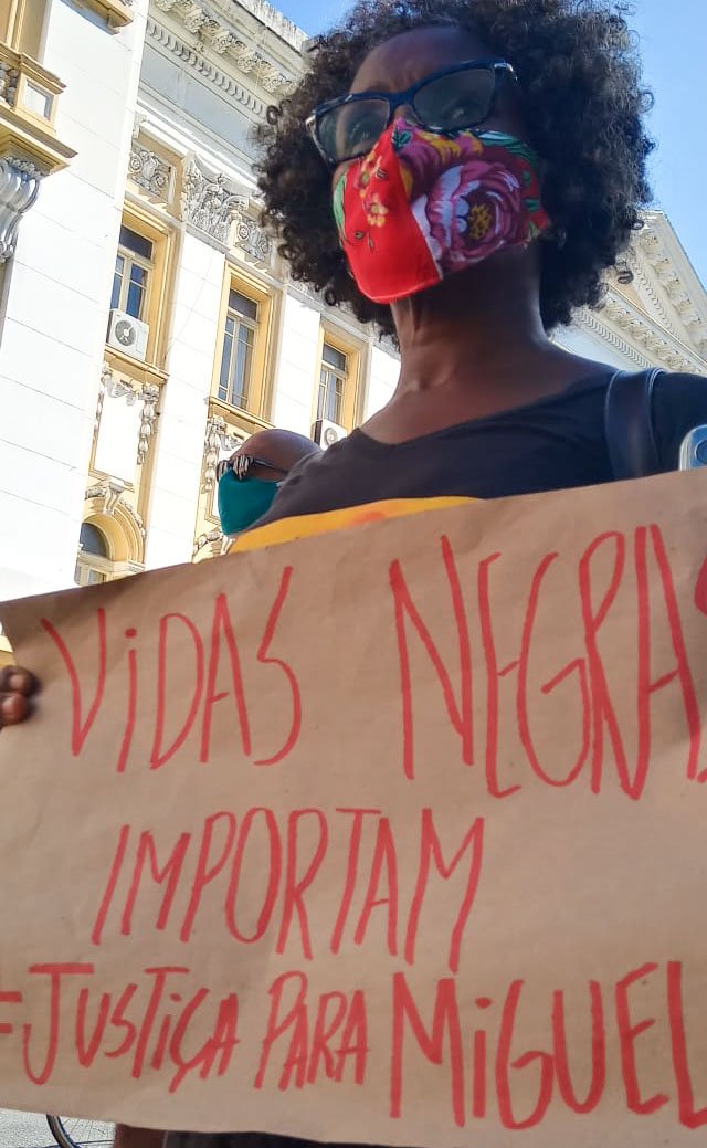 protesto por morte do menino Miguel em recife