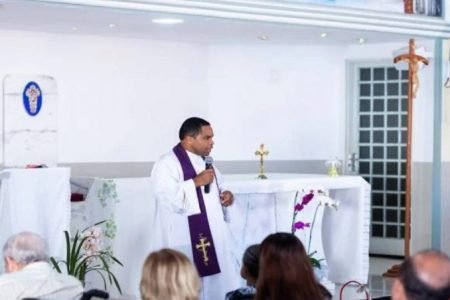 padre Delson Zacarias dos Santos