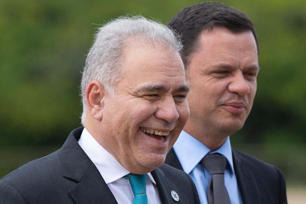 ministro marcelo queiroga e anderson torres durante envio da aeronave à Polônia para resgate de brasileiros e transporte de doação humanitária para Varsóvia, na Polônia FAB brasil 8