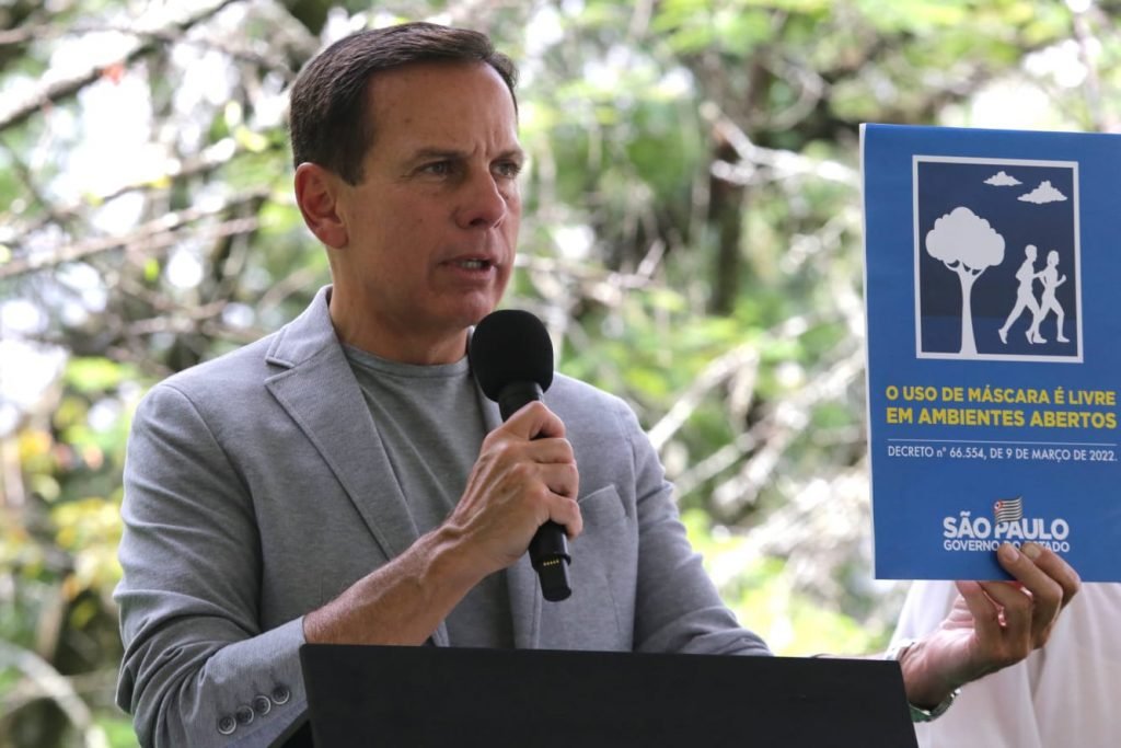 governador doria durante coletiva e desobriga máscaras em sãp paulo SP 6