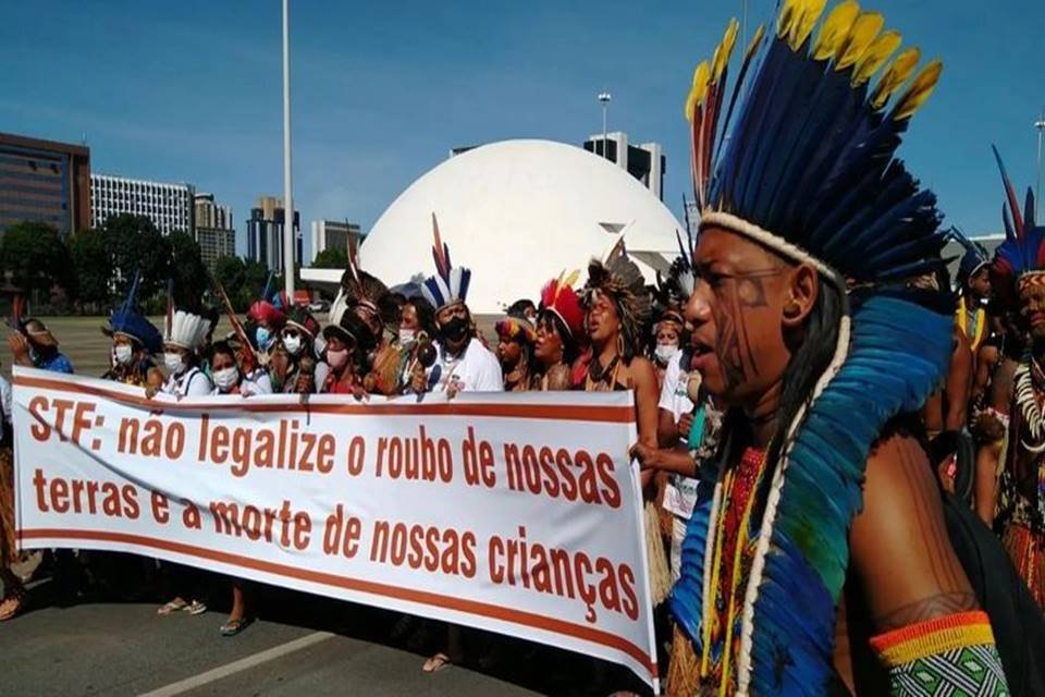 Povos indígenas na Esplanada