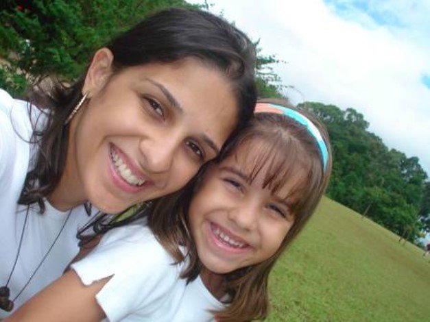 Isabella Nardoni, de 5 anos, e a mãe Ana Carolina- Metrópoles
