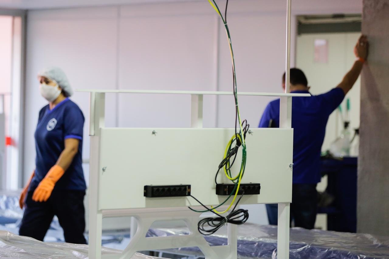 LImpeza e finalização da obra do hospital de campanha no estádio Mané garrincha