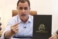 Influencer comparsa de pastor golpista é preso com extrato de R$ 17 bi