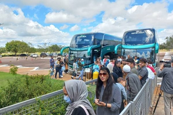 Bolsonaro recebe afeg&atilde;os para almo&ccedil;o no Pal&aacute;cio da Alvorada