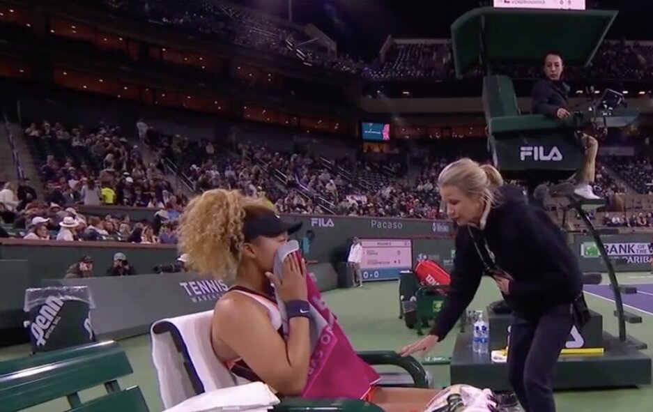 A tenista Naomi Osaka foi ofendida por uma torcedora no primeiro set da partida