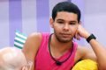 BBB22. Vyni insinua namoro e recebe patada de Eliezer: “Não percebeu”