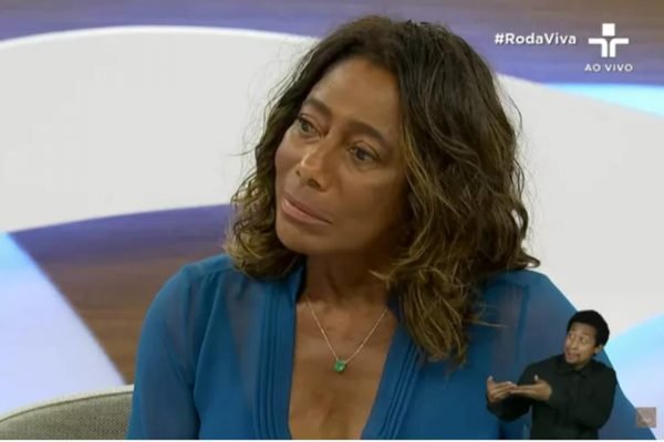 Glória Maria no Roda Viva
