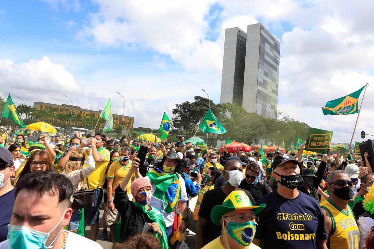 Protesto pró bolsonaro na rampa do Palácio Planalto