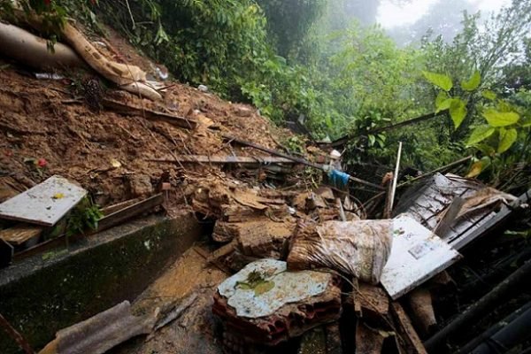 Chuva em Petrópolis nova tragédia no Morro da Oficina região serrana do Rio
