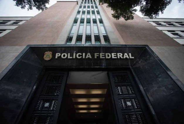 Prédio da Polícia Federal.  O blogueiro bolsonarista Allan dos Santos é investigado na instituição por crimes diversos -
