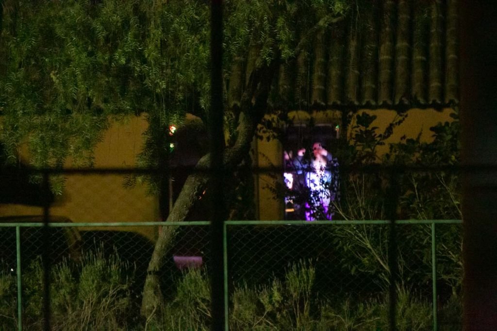 convidados chegam para a festa paga durante pandemia lago norte3