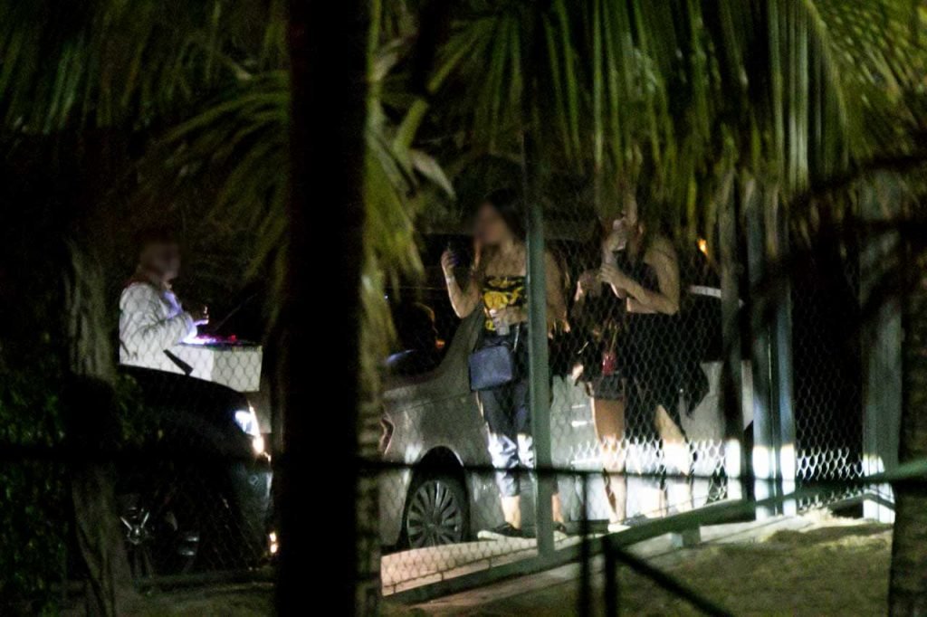 convidados chegam para a festa paga durante pandemia lago norte3
