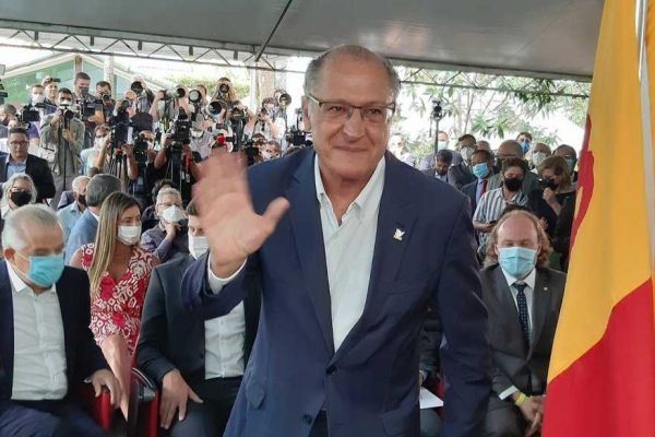 Geraldo Alckmin, no ato de sua filiação ao PSB