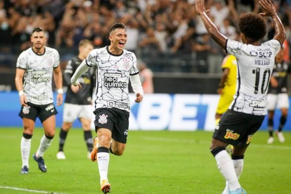 Corinthians venceu o Ponte Preta por 5 x 0 no Campeonato Paulista - Metrópoles