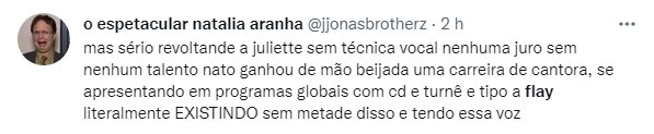 Muitos usuários do Twitter criticaram Juliette após vídeo de Flay cantando Whitney Houston