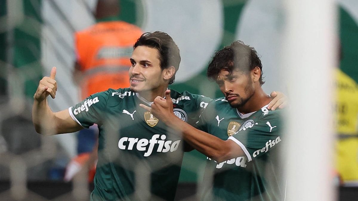 Palmeiras vence Bragantino no Paulista e faz nona final com Abel