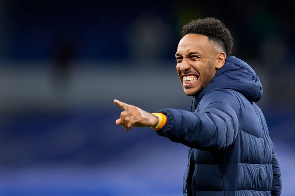 Pierre-Emerick Aubameyang, atacante do barcelona, celebra a vitória sobre o Real Madrid