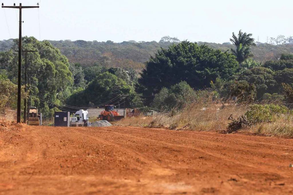 Invasão de terra na região entre a fazenda Santa Prisca e DF 001 no km 41