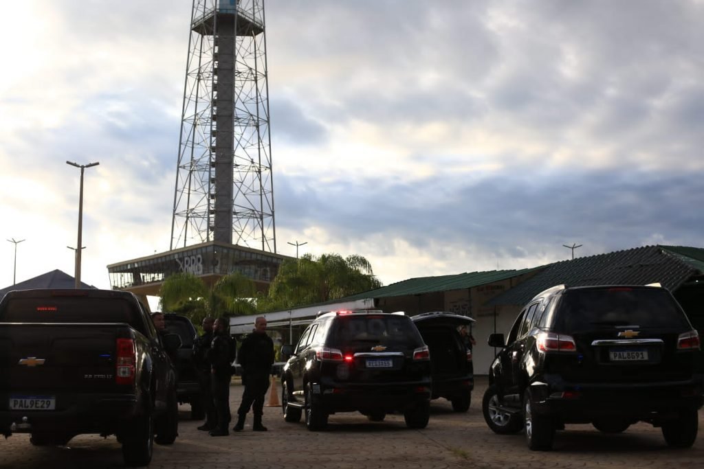 Operação Torre de Babel. PCDF faz operação contra o tráfico de drogas na torre de tv