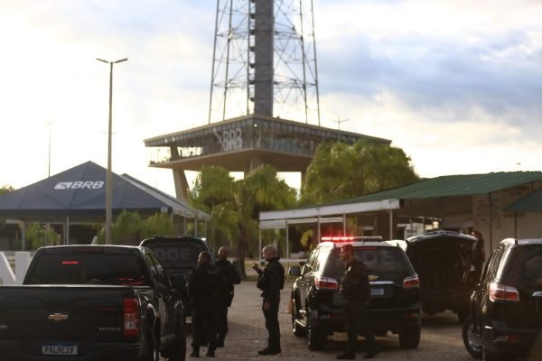 Operação Torre de Babel. PCDF faz operação contra o tráfico de drogas na torre de tv